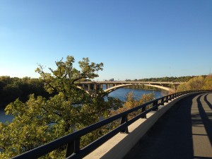 Bike path along the Mississippi